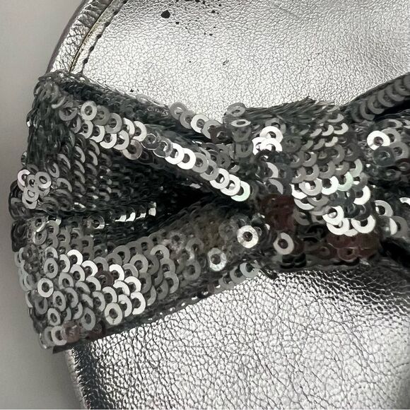 Michael Kors Paris Leather Stiletto Heels Womens 7‎ Silver Metallic Bow Designer - Picture 12 of 13